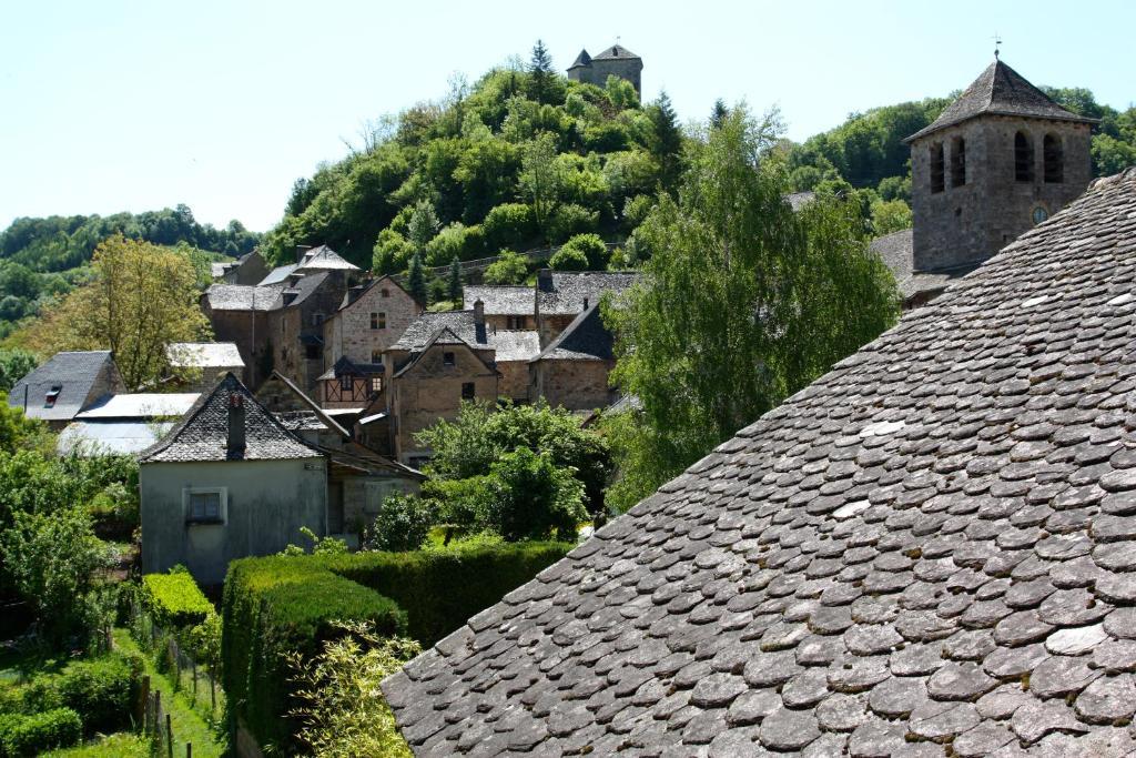 Logis Hotel Restaurant L'Auberge Du Chateau Muret-le-Chateau Екстер'єр фото