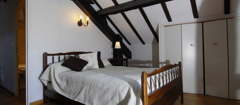 Logis Hotel Restaurant L'Auberge Du Chateau Muret-le-Chateau Екстер'єр фото