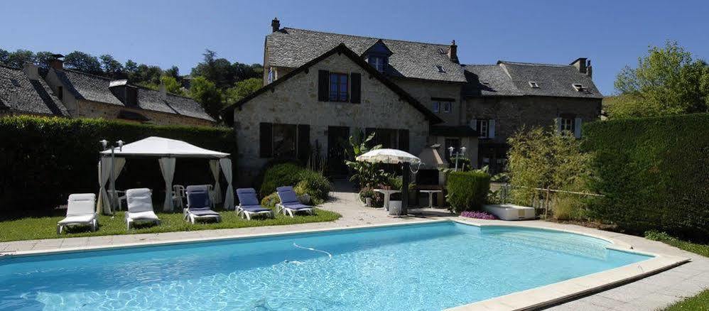 Logis Hotel Restaurant L'Auberge Du Chateau Muret-le-Chateau Екстер'єр фото